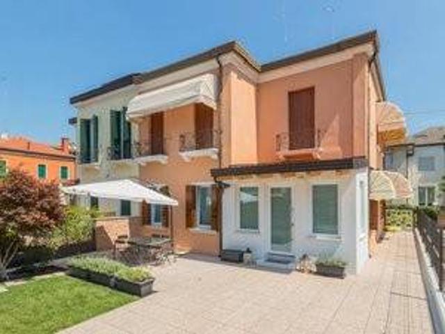 Villa Indipendente in vendita a Mestre-Carpenedo, Venezia