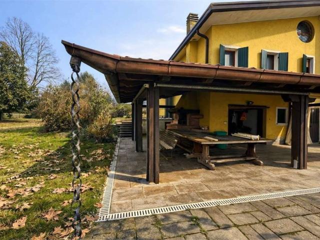Villa Indipendente in vendita a Chirignago-Zelarino, Venezia