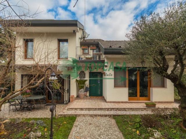 Villa Indipendente in vendita a Chirignago-Zelarino, Venezia