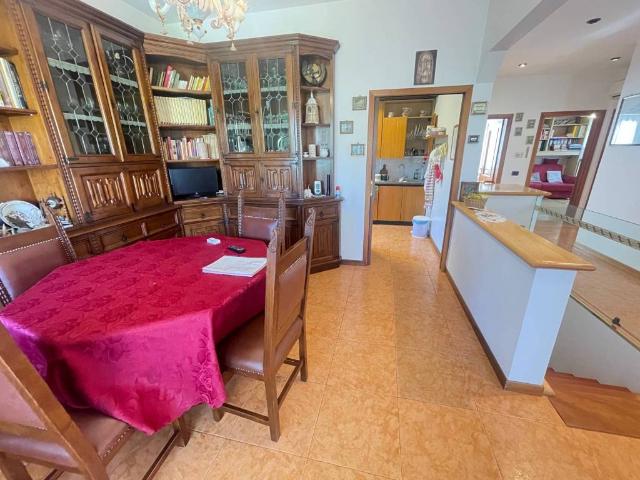 Villa Indipendente in vendita a Mestre-Carpenedo, Venezia