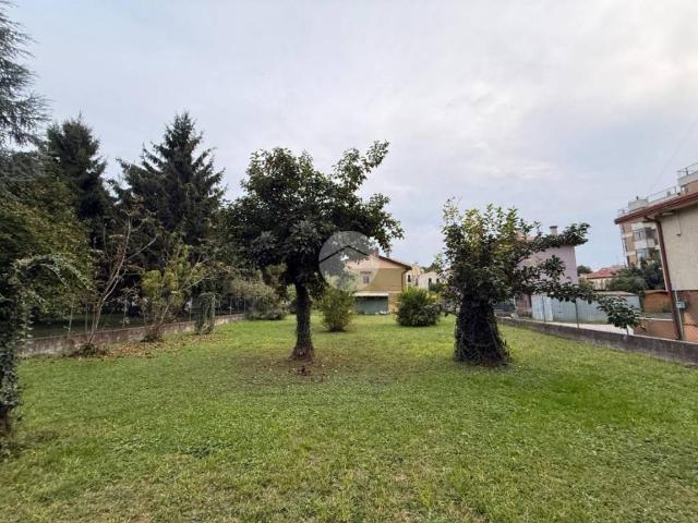 Villa Indipendente in vendita a Carpenedo, Venezia