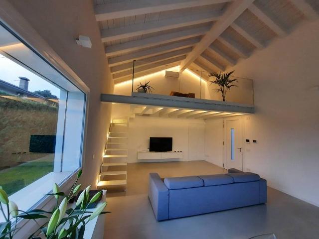 Villa Indipendente in vendita a Chirignago-Zelarino, Venezia