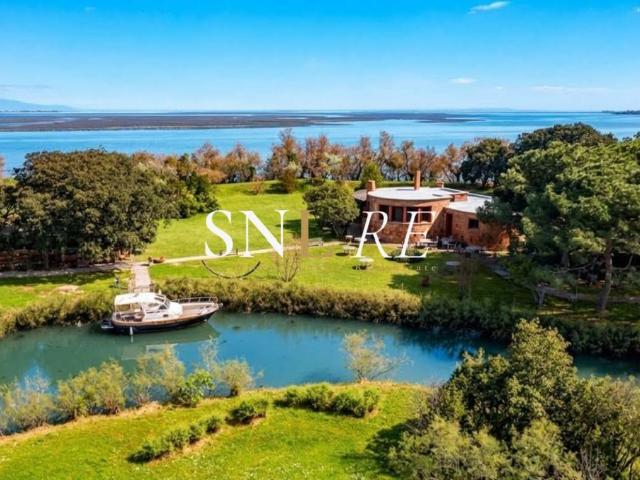 Villa Indipendente in vendita a Venezia-Murano-Burano, Venezia