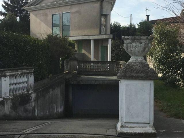 Villa Indipendente in vendita a Trivignano, Venezia