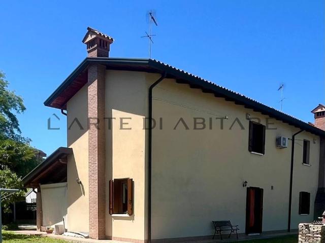 Villa Indipendente in vendita a Chirignago-Zelarino, Venezia