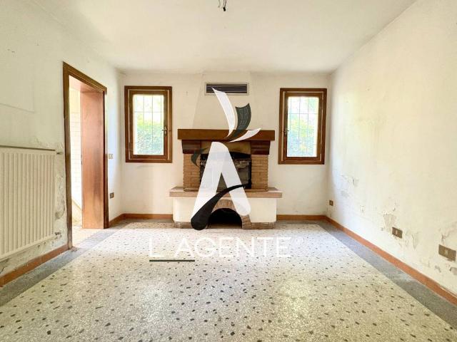 Villa Indipendente in vendita a La Favorita, Venezia