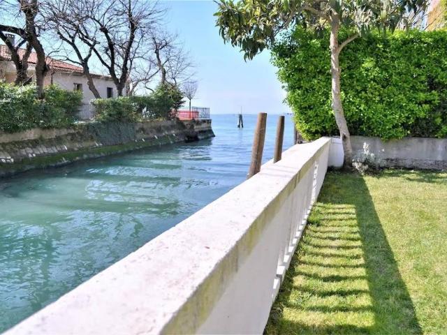 Villa Indipendente in vendita a Lido-Pellestrina, Venezia