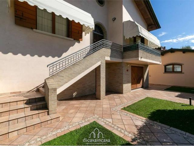 Villa Indipendente in vendita a Mestre-Carpenedo, Venezia