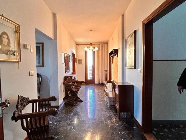 Villa Indipendente in vendita a Chirignago-Zelarino, Venezia