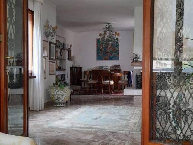 Villa Indipendente in vendita a Lido-Pellestrina, Venezia