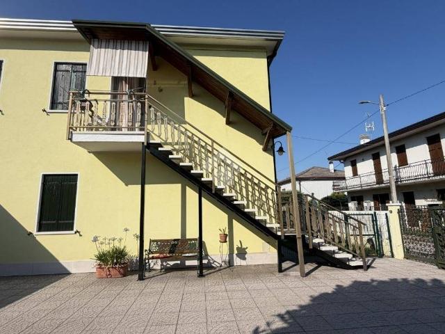 Villa Indipendente in vendita a Chirignago-Zelarino, Venezia