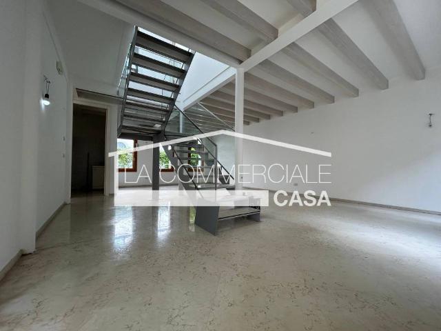 Villa Indipendente in vendita a Mestre-Carpenedo, Venezia
