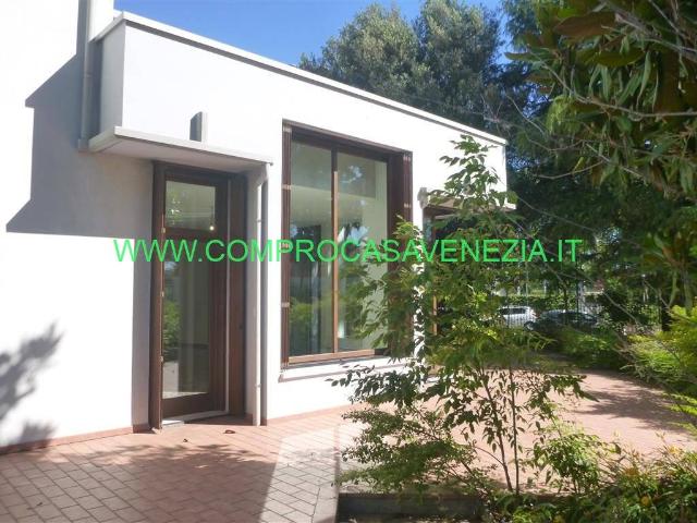 Villa Indipendente in vendita a Mestre-Carpenedo, Venezia