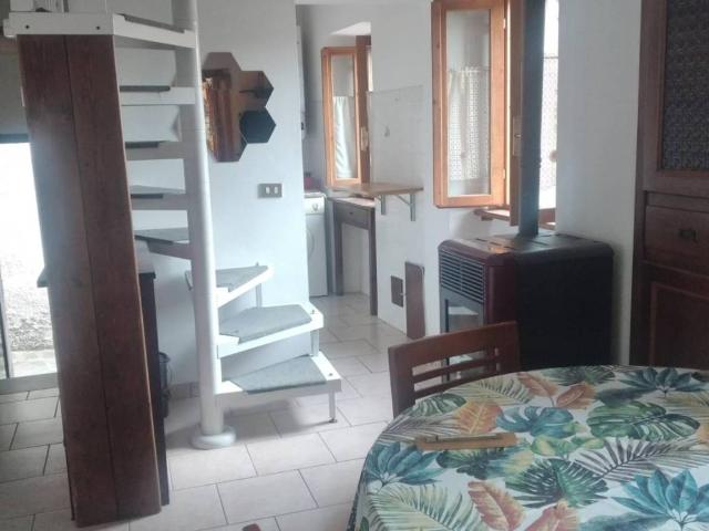 Villa Indipendente in vendita a Appennino Reggiano, Re