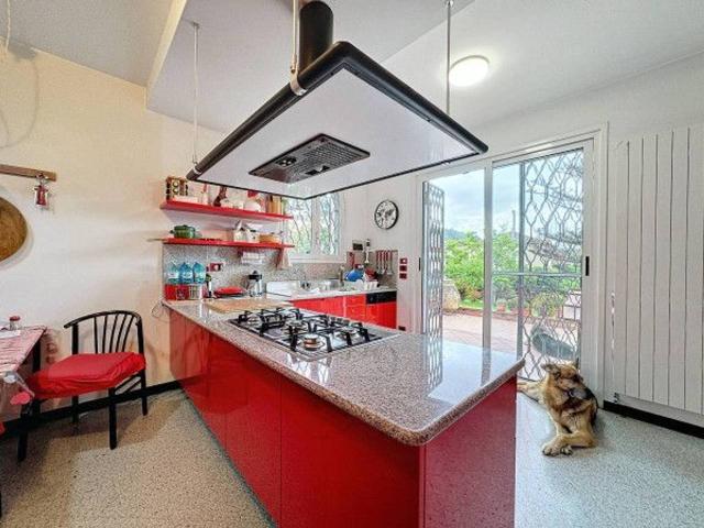 Villa Indipendente in vendita a Bevera, Ventimiglia