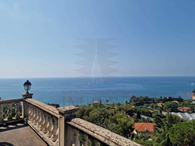 Villa Indipendente in vendita a Ventimiglia, Liguria