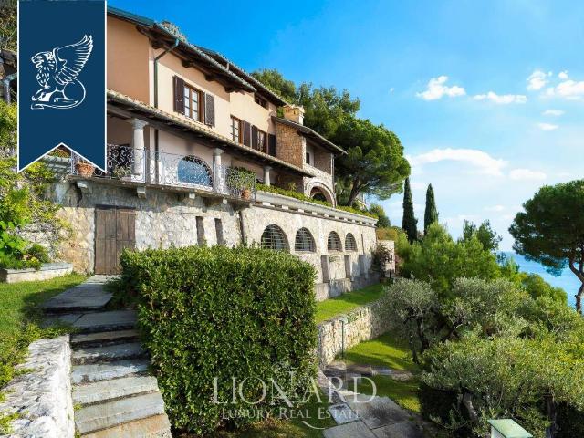 Villa Indipendente in vendita a Ventimiglia, Liguria