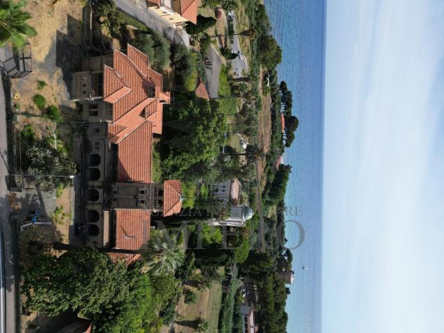 Villa Indipendente in vendita a Ventimiglia, Liguria