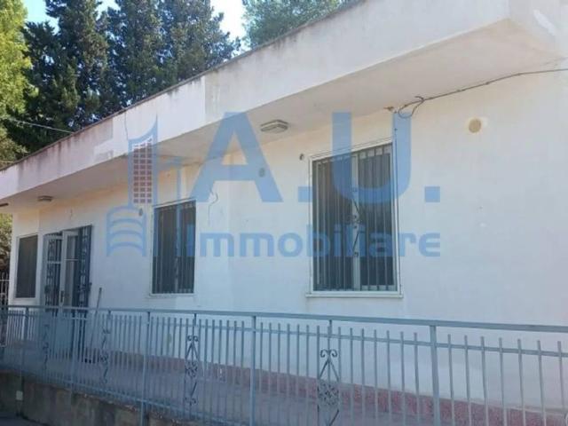 Villa Indipendente in vendita a Ventimiglia Di Sicilia, Sicilia