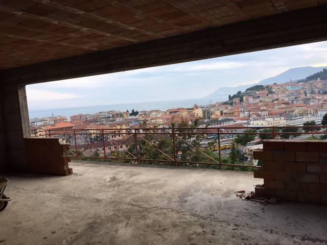 Villa Indipendente in vendita a Ventimiglia, Liguria
