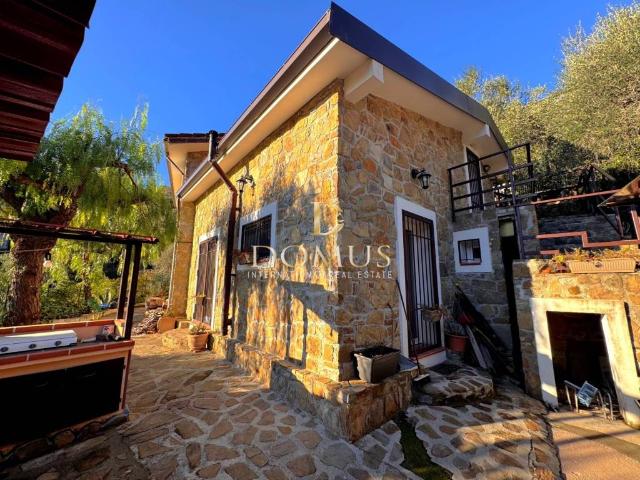 Villa Indipendente in vendita a Verrandi, Ventimiglia
