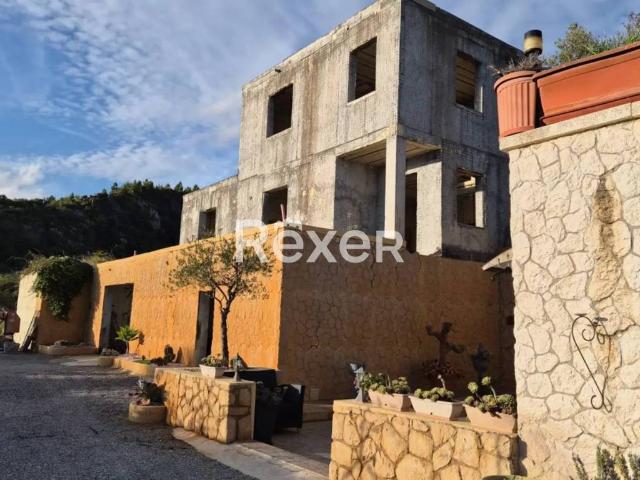 Villa Indipendente in vendita a San Lorenzo, Ventimiglia