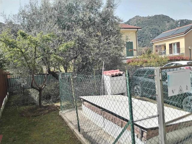 Villa Indipendente in vendita a Ventimiglia, Liguria