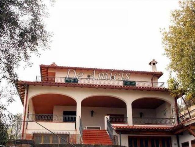 Villa Indipendente in vendita a San Lorenzo, Ventimiglia
