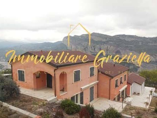 Villa Indipendente in vendita a Ventimiglia, Liguria
