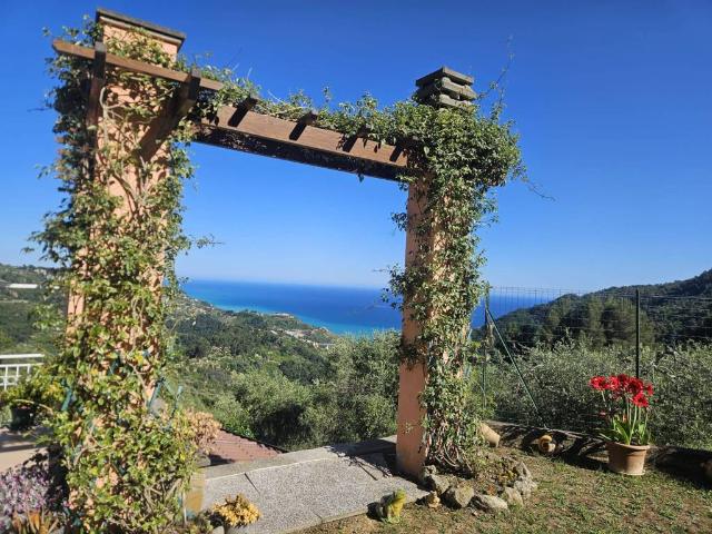 Villa Indipendente in vendita a Sgorra, Ventimiglia