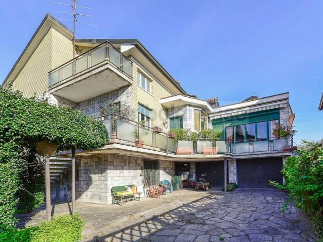 Villa Indipendente in vendita a Molino Bistorgio, Verano Brianza