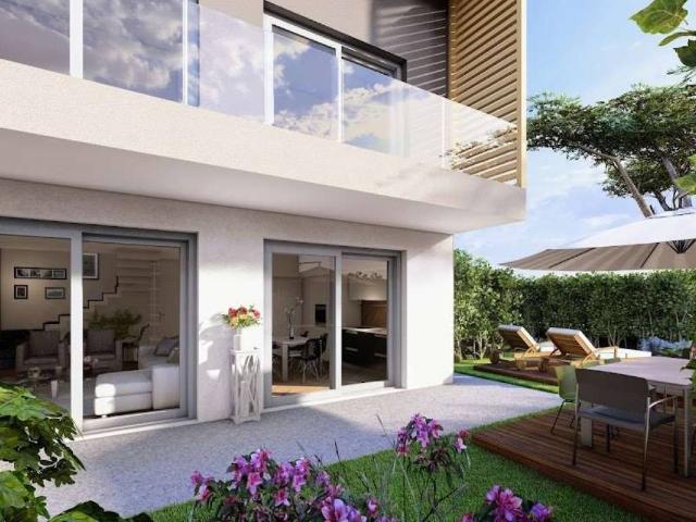 Villa Indipendente in vendita a Verano Brianza, Lombardia