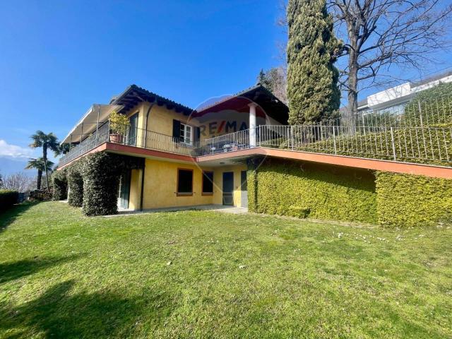 Villa Indipendente in vendita a Pallanza, Piemonte