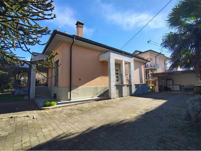 Villa Indipendente in vendita a Zoverallo, Piemonte