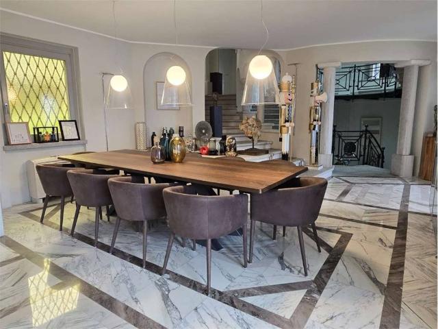 Villa Indipendente in vendita a Pallanza, Piemonte