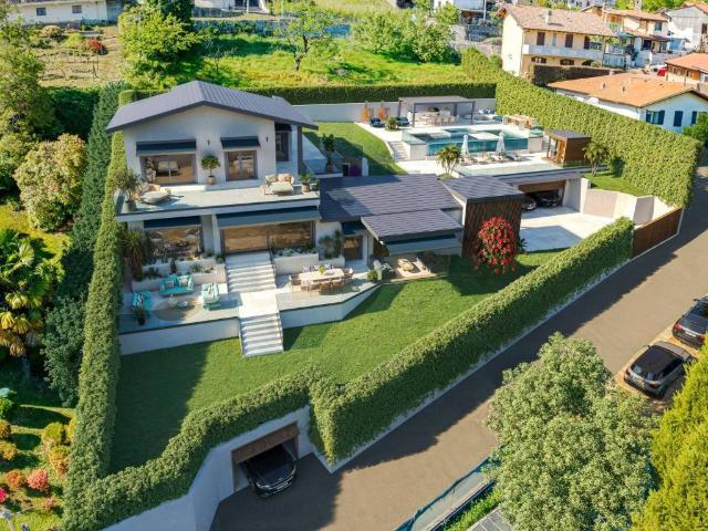 Villa Indipendente in vendita a Suna, Piemonte