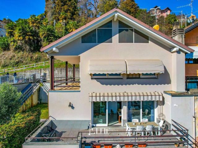 Villa Indipendente in vendita a Suna, Piemonte