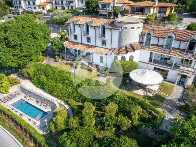 Villa Indipendente in vendita a Suna, Piemonte