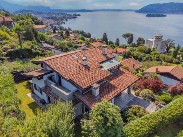 Villa Indipendente in vendita a Suna, Piemonte