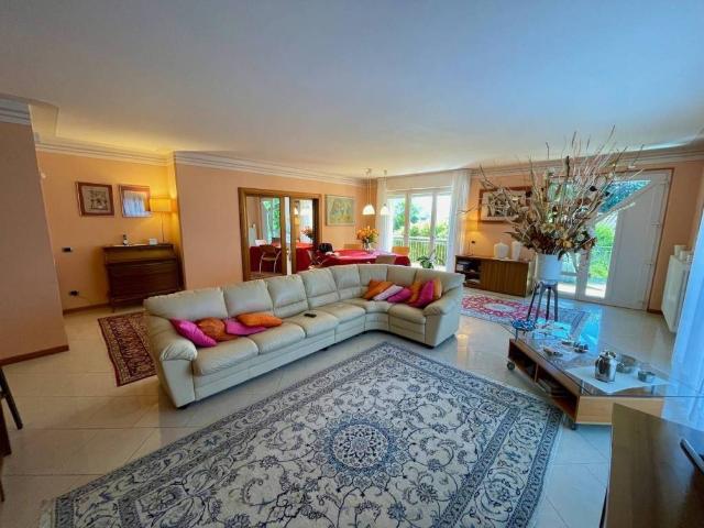 Villa Indipendente in vendita a Biganzolo, Verbania