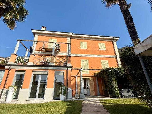 Villa Indipendente in vendita a Pallanza, Piemonte