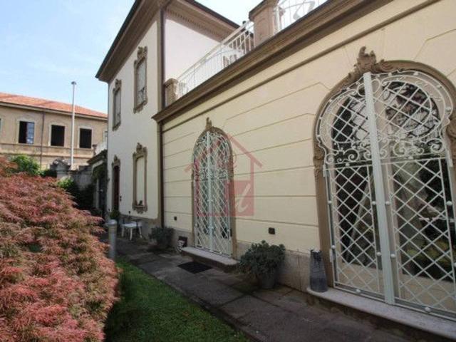 Villa Indipendente in vendita a Piemonte, Vercelli