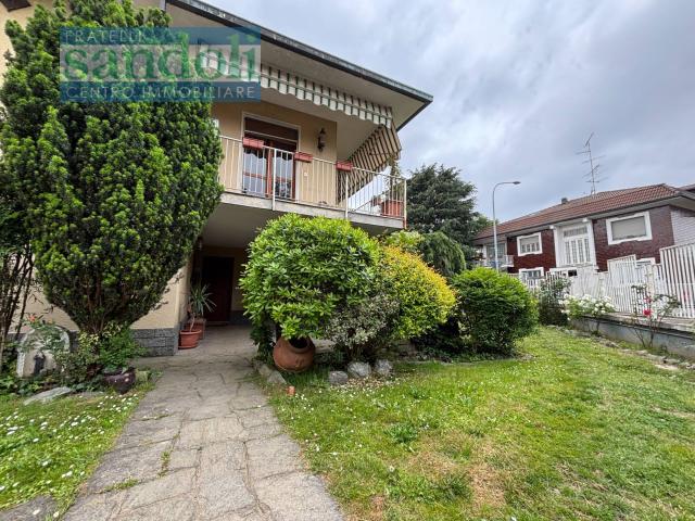 Villa Indipendente in vendita a Piemonte, Vercelli