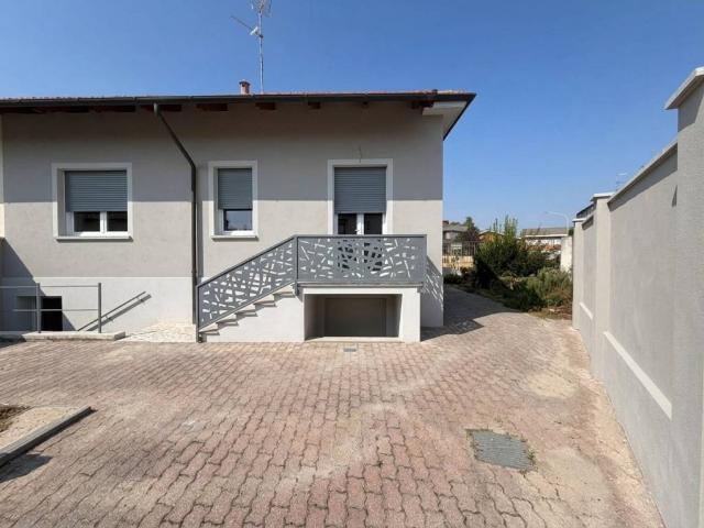 Villa Indipendente in vendita a Billiemme, Vercelli