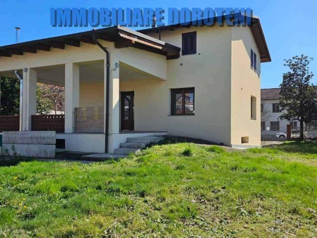 Villa Indipendente in vendita a Piemonte, Vercelli