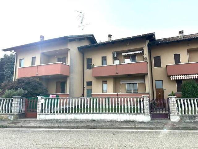 Villa Indipendente in vendita a Canadà, Piemonte