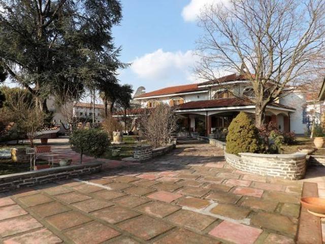 Villa Indipendente in vendita a Piemonte, Vercelli