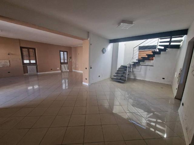 Villa Indipendente in vendita a L'Isola, Piemonte