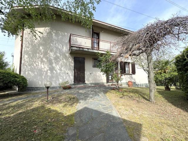 Villa Indipendente in vendita a Somasca, Vercurago