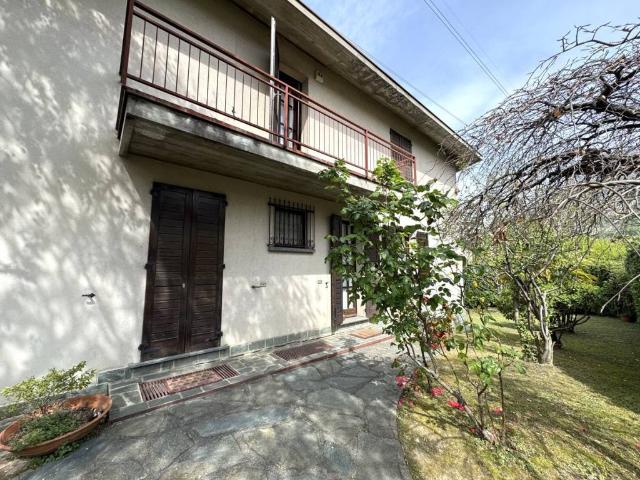 Villa Indipendente in vendita a Somasca, Vercurago